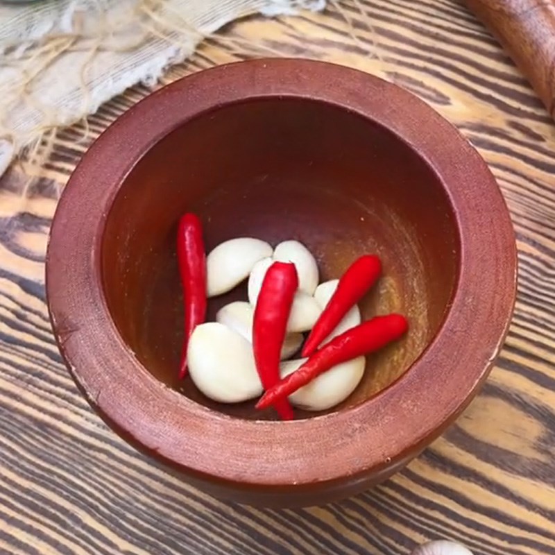 Bước 2 Làm nước mắm trộn Gỏi cóc tai heo (Công thức được chia sẻ từ TikTok Vào bếp cùng Điện máy XANH)