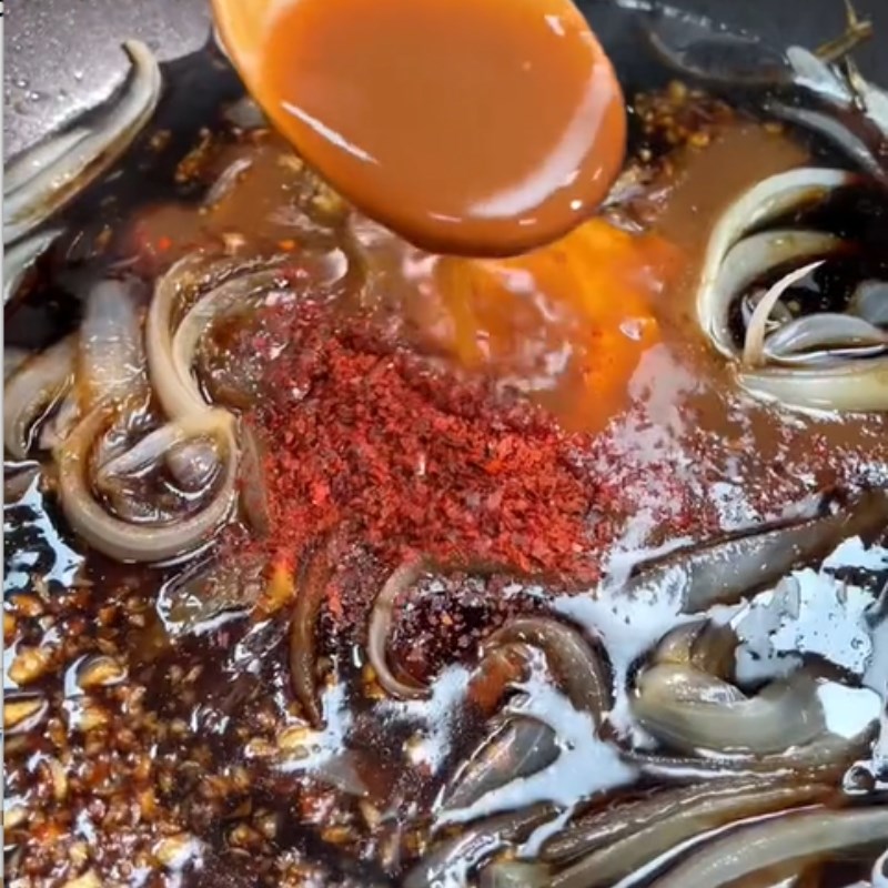 Bước 2 Làm nước sốt Miến xào tôm kiểu Thái (Công thức được chia sẻ từ Tiktok Vào bếp cùng Điện máy XANH)