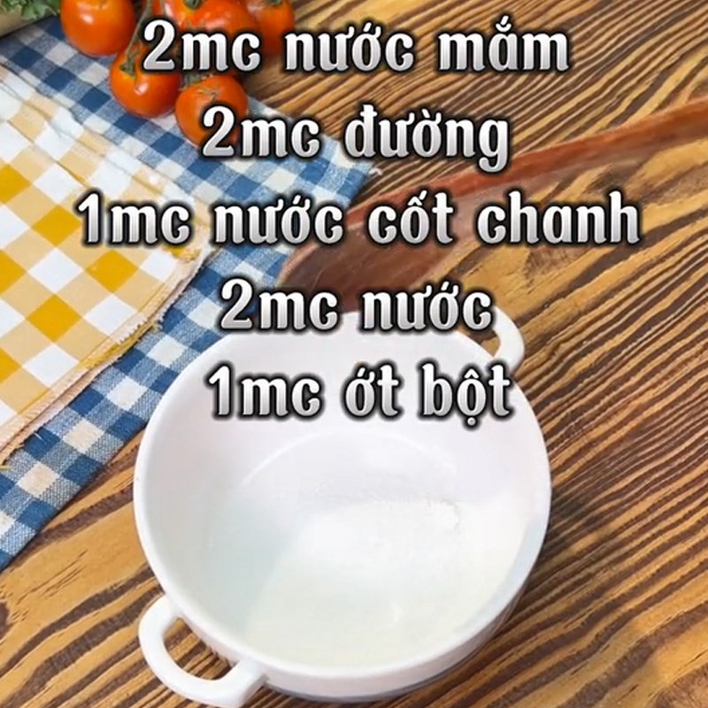 Bước 3 Làm nước sốt Gà rim mắm tỏi (Công thức được chia sẻ từ TikTok Vào bếp cùng Vườn Xanh Phố)