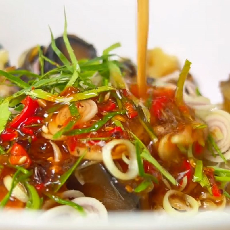 Bước 3 Làm ốc bươu sốt thái Ốc bươu sốt thái