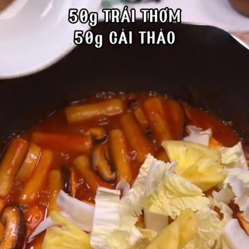 Bước 4 Nấu Tokbokki Nấu tokbokki chay