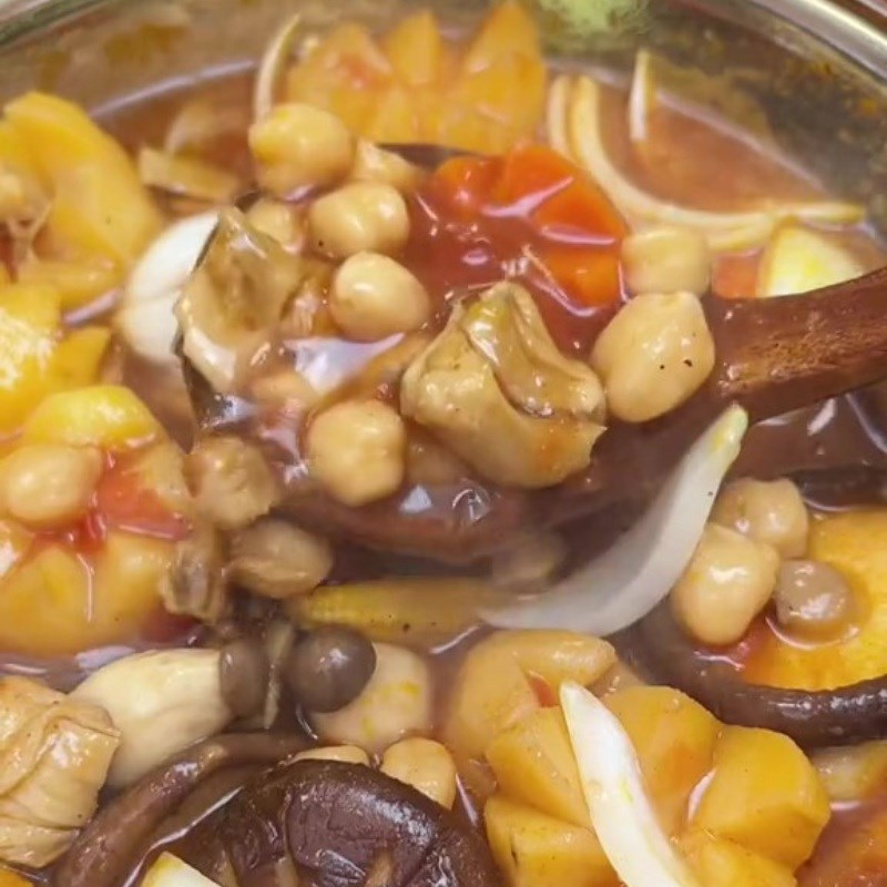 Bước 5 Nêm gia vị Ragu đậu gà