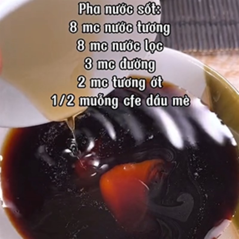 Bước 3 Pha nước sốt Mì quảng trộn chay (Nấm bào ngư)