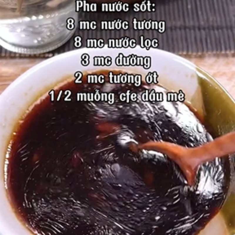 Bước 3 Pha nước sốt Mì quảng trộn chay (Nấm bào ngư)