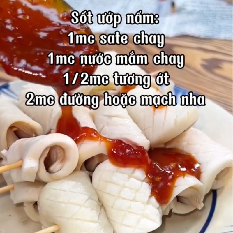 Bước 2 Sơ chế nấm và làm sốt ướp nấm Nấm nướng chay