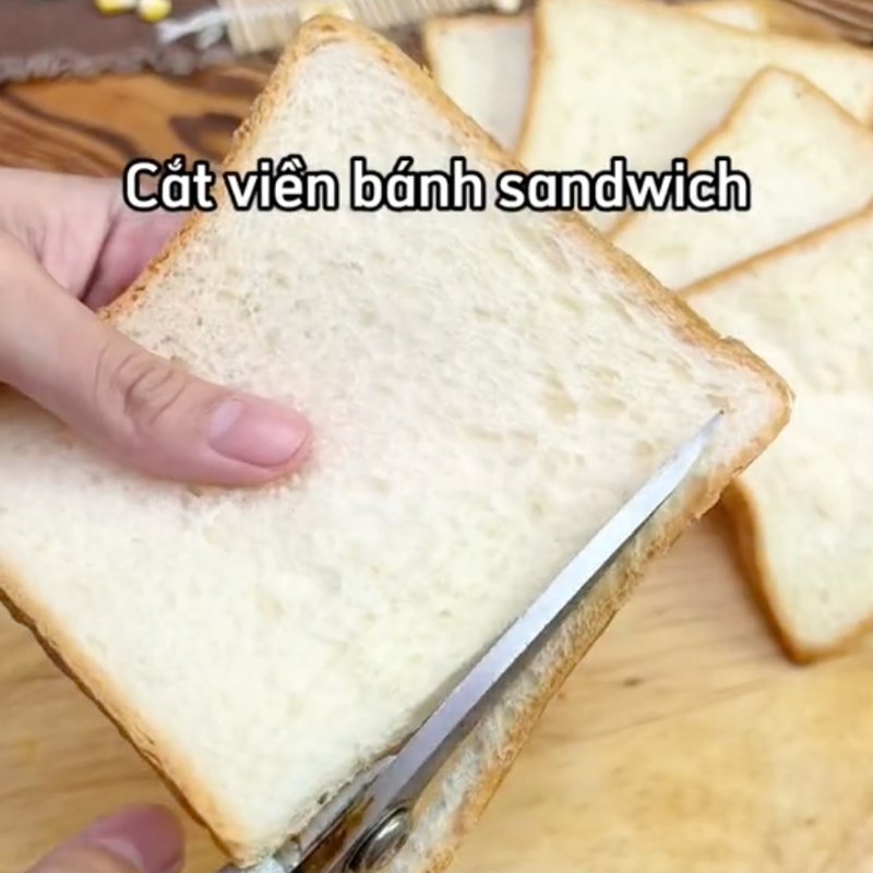 Bước 1 Sơ chế nguyên liệu Bánh mì kẹp tôm nướng