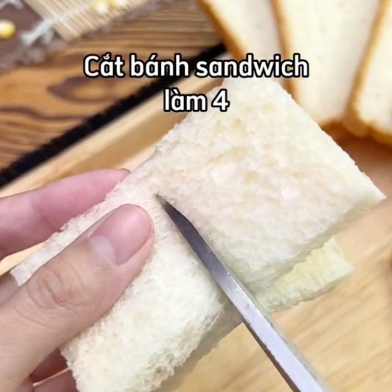 Bước 1 Sơ chế nguyên liệu Bánh mì kẹp tôm nướng