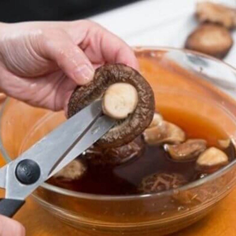 Bước 1 Sơ chế nguyên liệu Ragu đậu gà