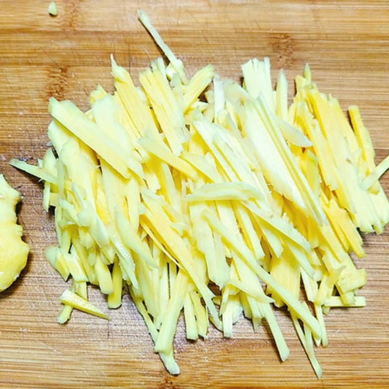 Bước 1 Sơ chế nguyên liệu Chè bột lọc heo quay nấm mộc nhĩ