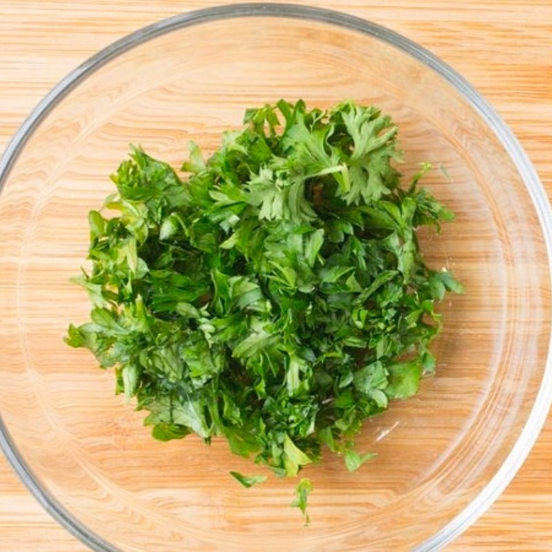 Bước 1 Sơ chế nguyên liệu Nem cua bể ( công thức từ tiktok Vào bếp cùng Điện máy XANH)