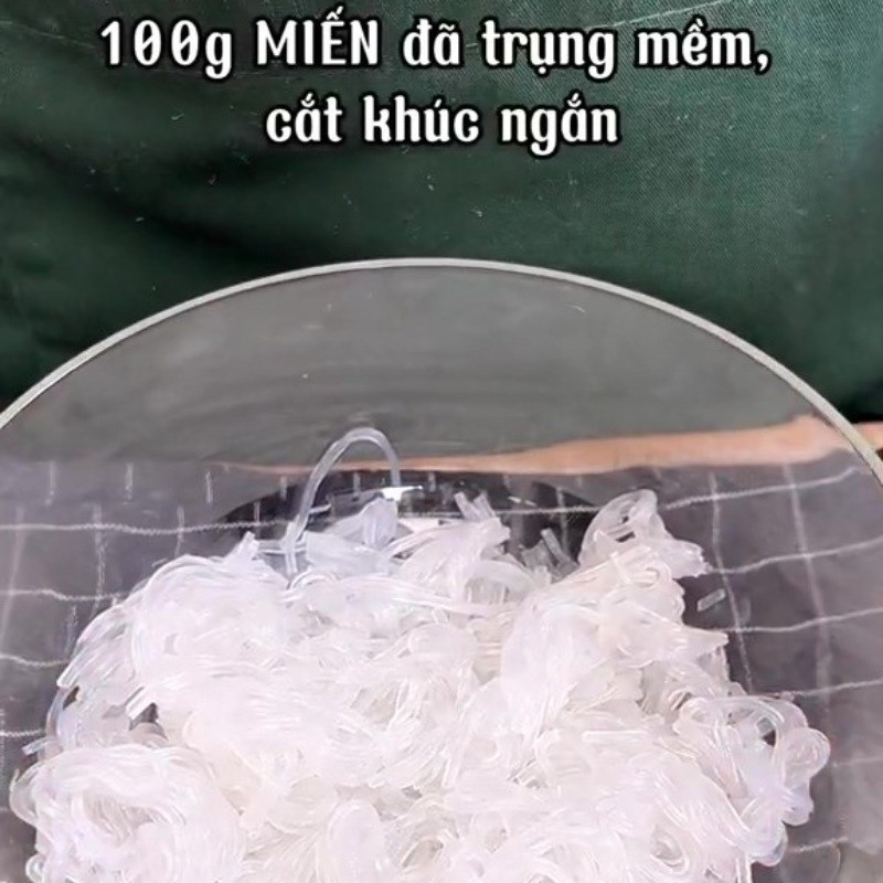 Bước 3 Trộn miến Miến cuộn rong biển chay
