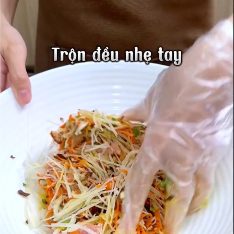 Bước 2 Trộn nguyên liệu và gói nem Nem cua bể ( công thức từ tiktok Vào bếp cùng Điện máy XANH)