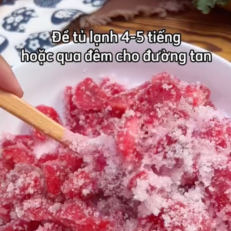 Bước 2 Ướp đường mận Trà mận hà nội (Công thức từ tiktok Vào bếp cùng Điện máy XANH)