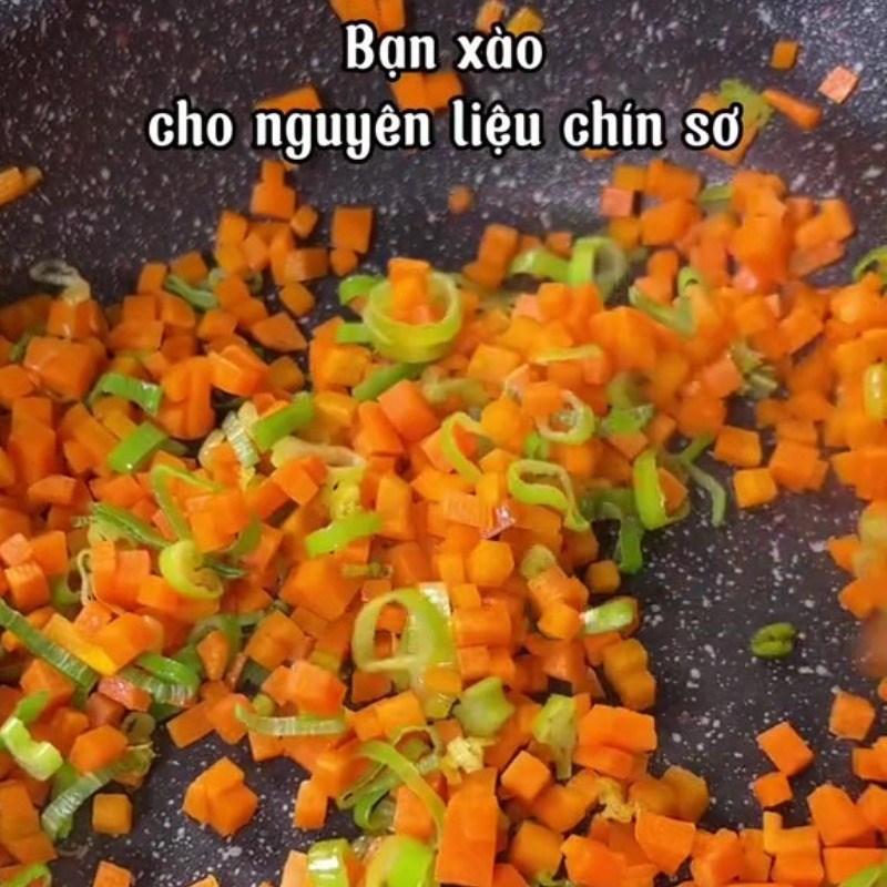 Bước 2 Xào nhân Miến cuộn rong biển chay