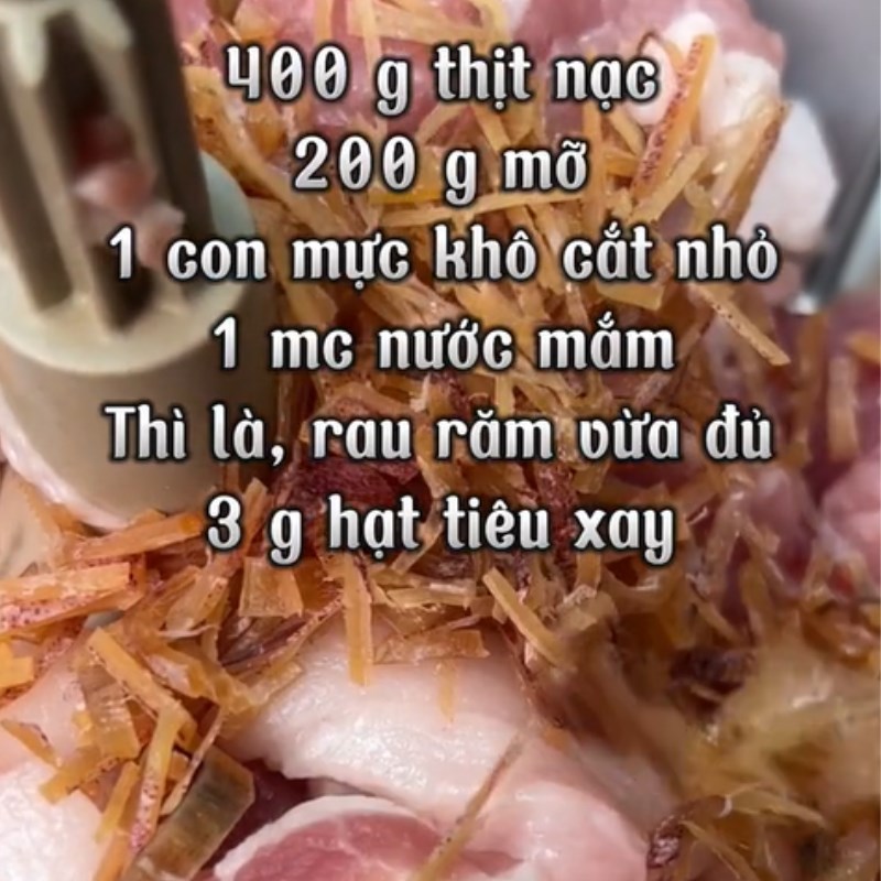 Bước 2 Xay thịt Chả chìa cây mía