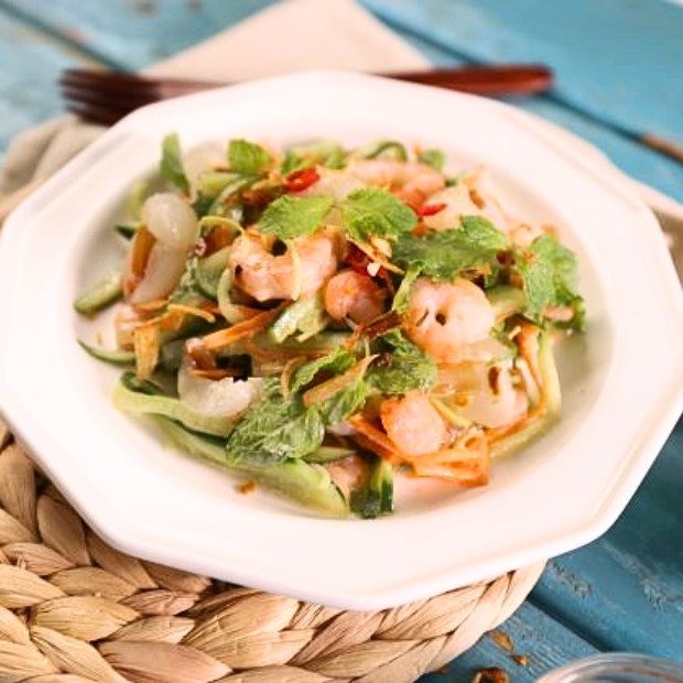 Cách làm món gỏi vải tôm thịt thơm ngon, lạ miệng đơn giản ngay tại nhà