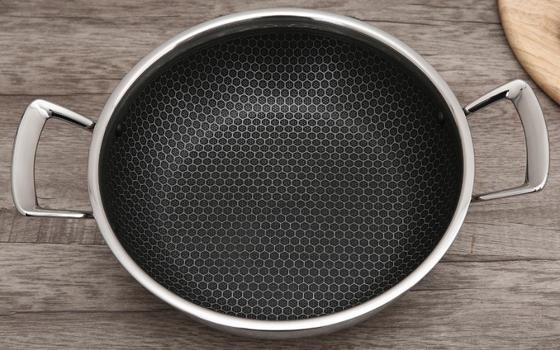 Chảo inox s&acirc;u chống d&iacute;nh tổ ong đ&aacute;y từ nắp k&iacute;nh 26 cm Fivestar FPC24004 