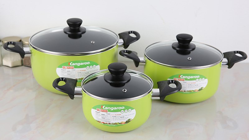 Bộ 3 c&aacute;i nồi nh&ocirc;m chống d&iacute;nh nắp k&iacute;nh Kangaroo KG993MX