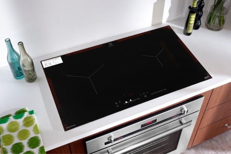 Bếp từ đ&ocirc;i Electrolux EHI7260BB