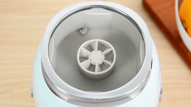 Máy xay sinh tố Smeg BLF01PBEU (535.43.638)