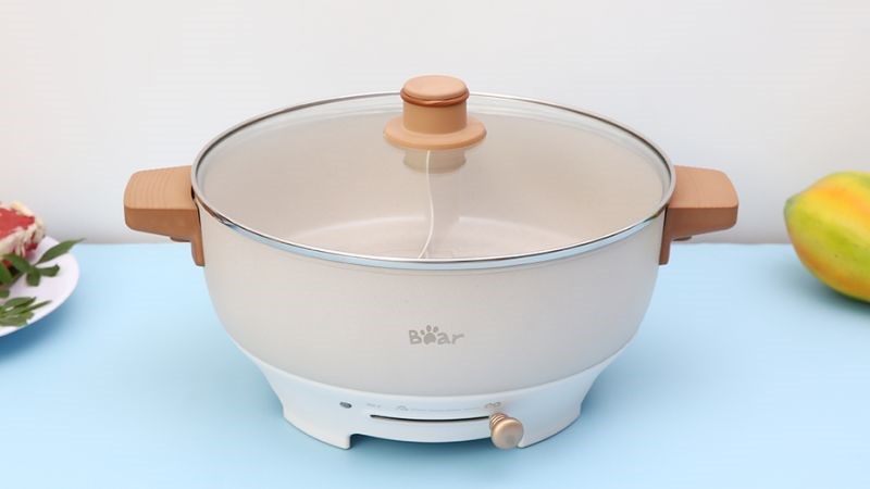 Nồi lẩu điện Bear DHG -C50K1 5 l&iacute;t