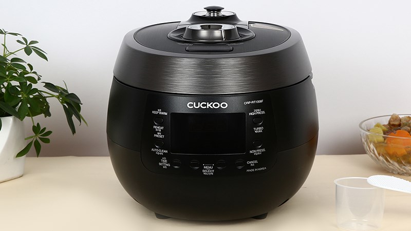 Nồi cơm điện tử &aacute;p suất Cuckoo 1.8 l&iacute;t CRP-RT1008F/BKTSVNCV 