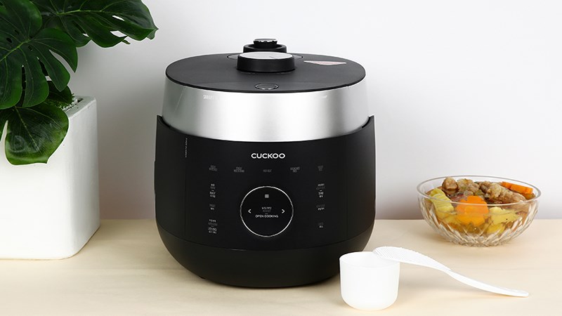 Nồi cơm &aacute;p suất cao tần Cuckoo 1.08 l&iacute;t CRP-LHTR0609F/BKSIVNCV