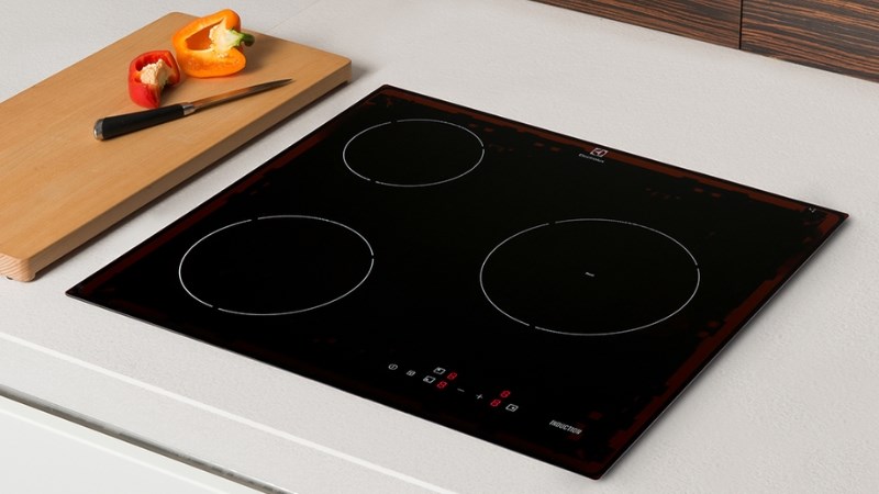 Bếp từ 3 v&ugrave;ng nấu lắp &acirc;m Electrolux E6203IOK