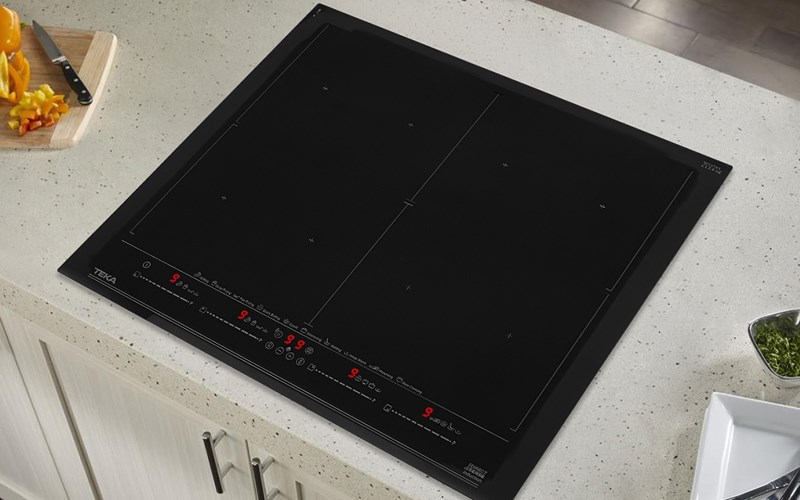 Bếp từ đa v&ugrave;ng nấu lắp &acirc;m Teka IZF 68700 MST BK