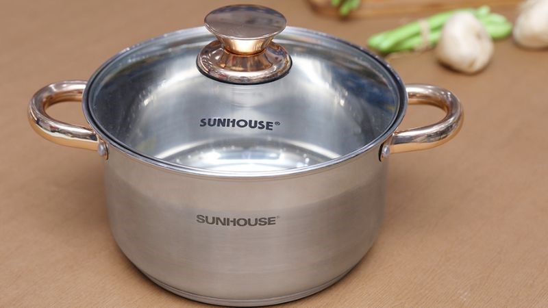 Nồi inox 5 đ&aacute;y nắp k&iacute;nh 20 cm Sunhouse SHG24220