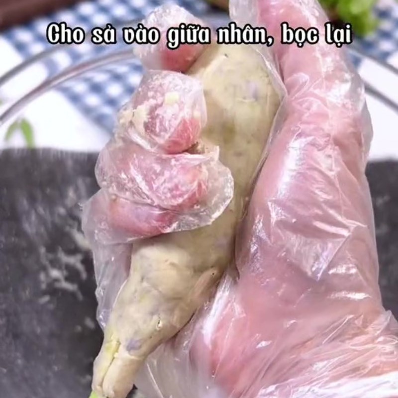 Bước 4 Bọc sả Phù trúc cuộn khoai