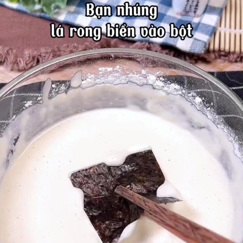 Bước 3 Chiên lá rong biển Bún rong biển