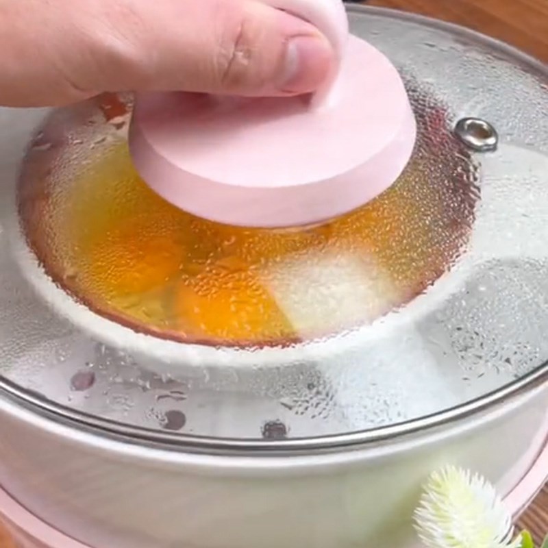 Bước 2 Hấp trứng Trứng hấp sốt thái (Công thức được chia sẻ từ TikTok Vào bếp cùng Điện máy XANH)