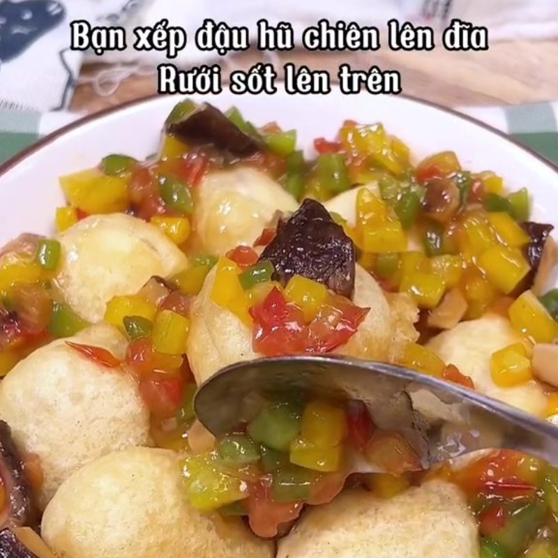 Bước 4 Hoàn thành Đậu hũ non sốt rau củ