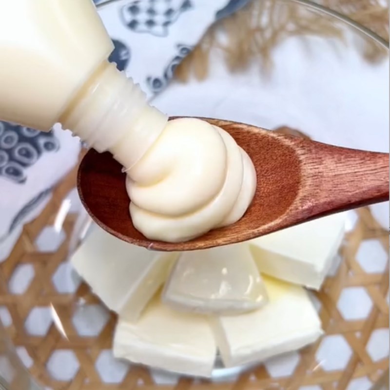 Bước 2 Làm nhân Hoành thánh cua phô mai