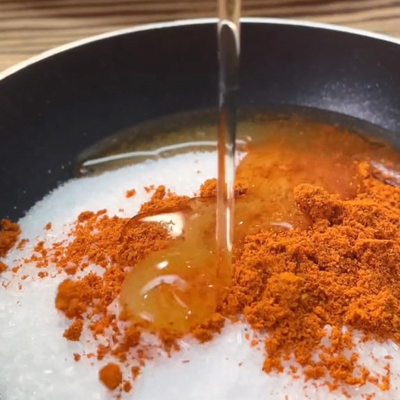 Bước 2 Làm nước sốt chiên cơm Cơm chiên trái thơm (Công thức được chia sẻ từ TikTok Vào bếp cùng Điện máy XANH)