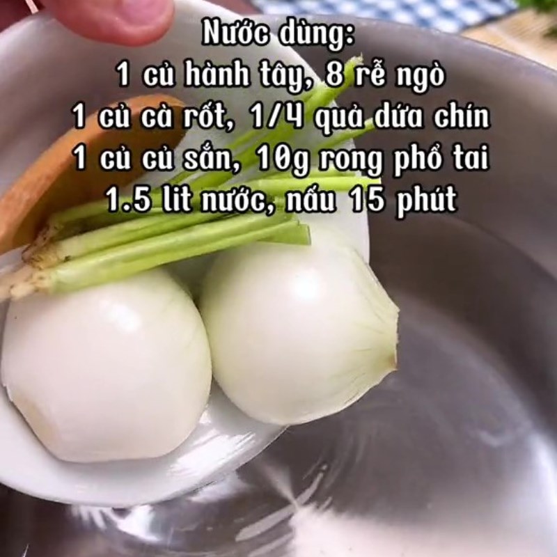 Bước 2 Nấu ngọt nước dùng Bún rong biển