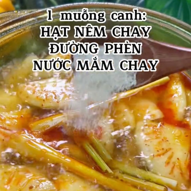 Bước 2 Nấu nước dùng Bún huế chay (công thức từ kênh tiktok Bếp chay XANH)