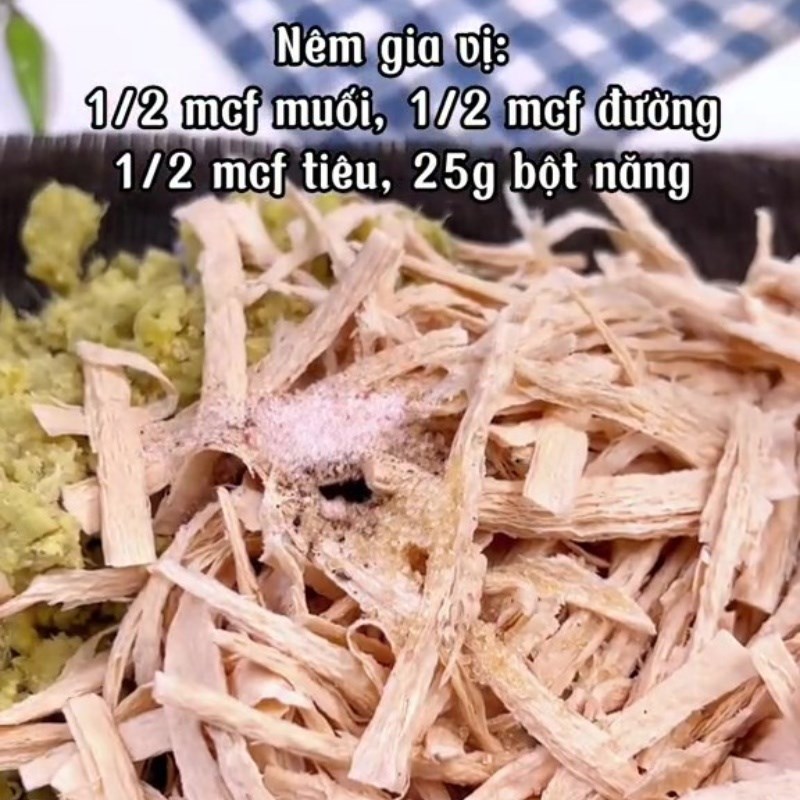 Bước 3 Nhân khoai Phù trúc cuộn khoai