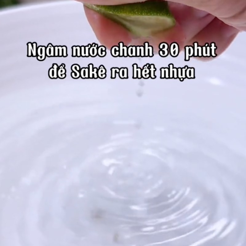 Bước 1 Sơ chế nguyên liệu Sake kho tiêu (Công thức từ kênh tiktok Bếp chay XANH)