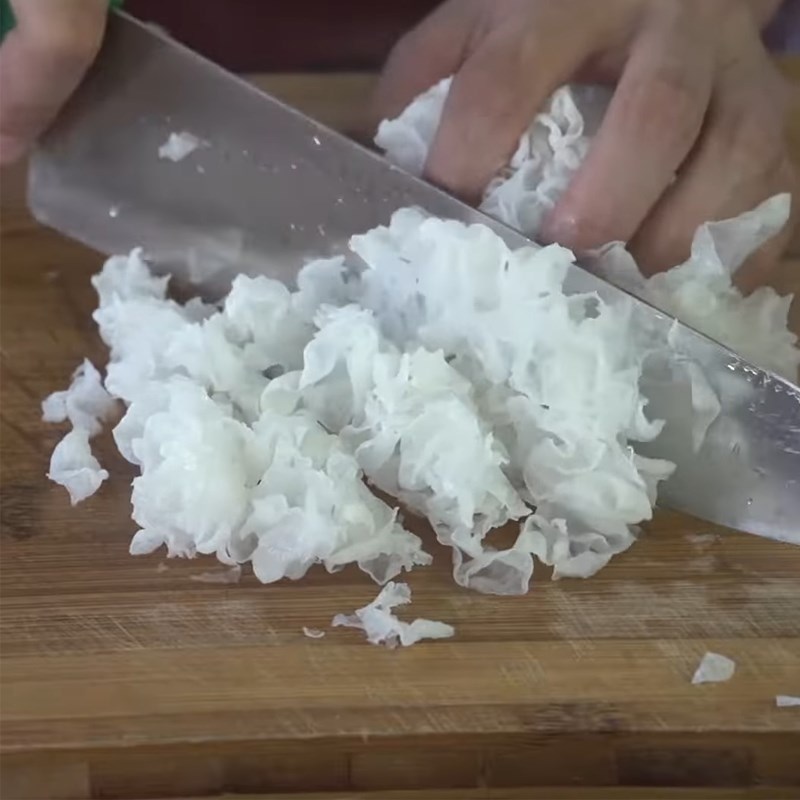 Bước 1 Sơ chế nguyên liệu Chả nấm chay rau câu