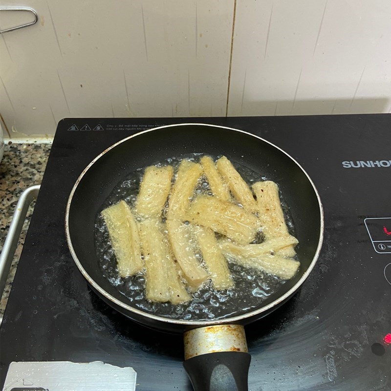 Bước 2 Sơ chế nguyên liệu còn lại Gỏi măng cụt chay (công thức từ kênh tiktok Bếp chay XANH)