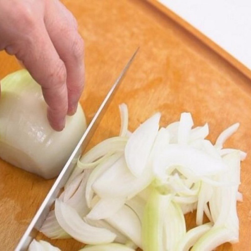 Bước 2 Sơ chế nguyên liệu còn lại Gỏi măng cụt chay (công thức từ kênh tiktok Bếp chay XANH)