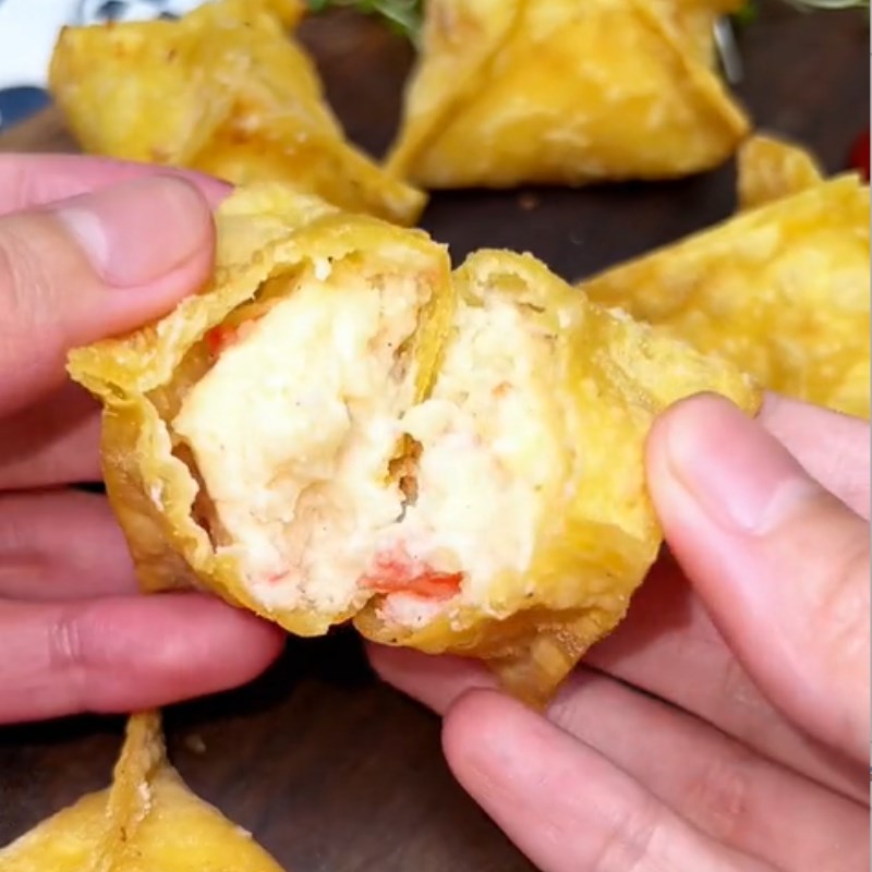 Bước 4 Thành phẩm Hoành thánh cua phô mai