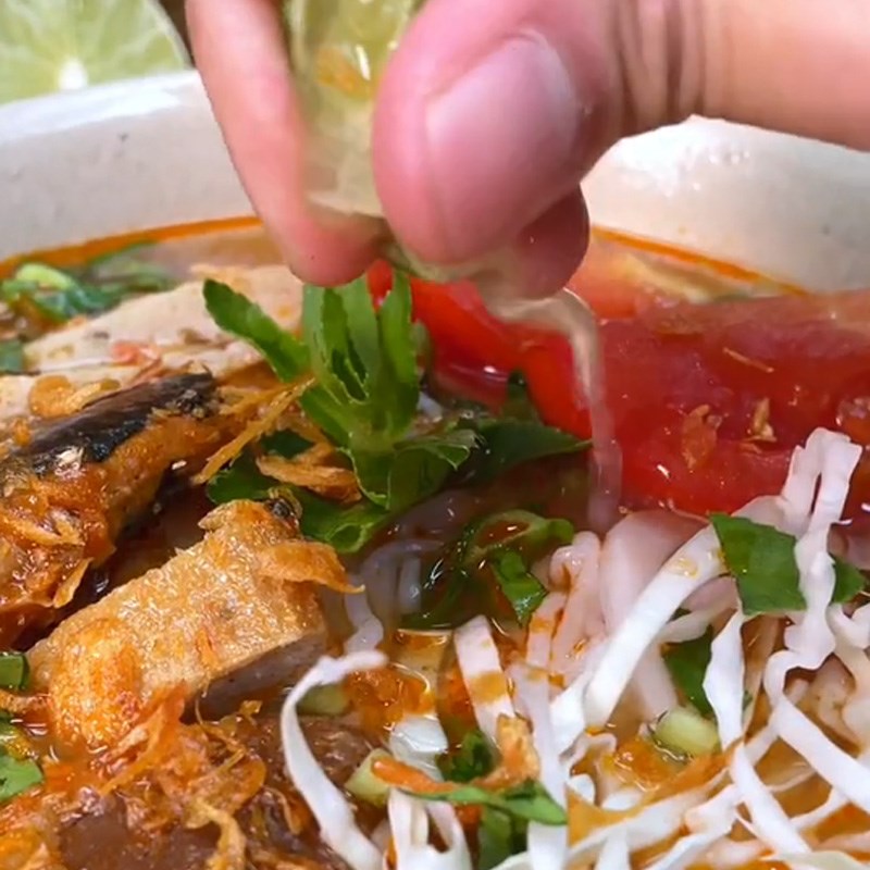 Bước 3 Thành phẩm Bún cá hộp (Công thức được chia sẻ từ TikTok Vào bếp cùng Điện máy XANH)