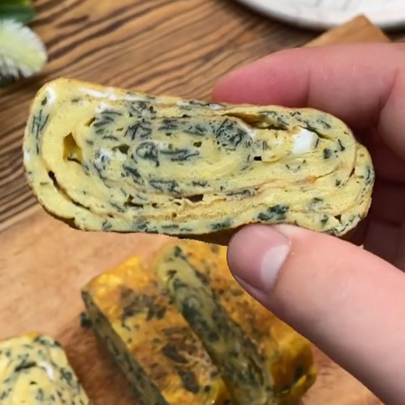 Bước 4 Thành phẩm Trứng chiên lá mơ (Công thức được chia sẻ từ TikTok Vào bếp cùng Điện máy XANH)