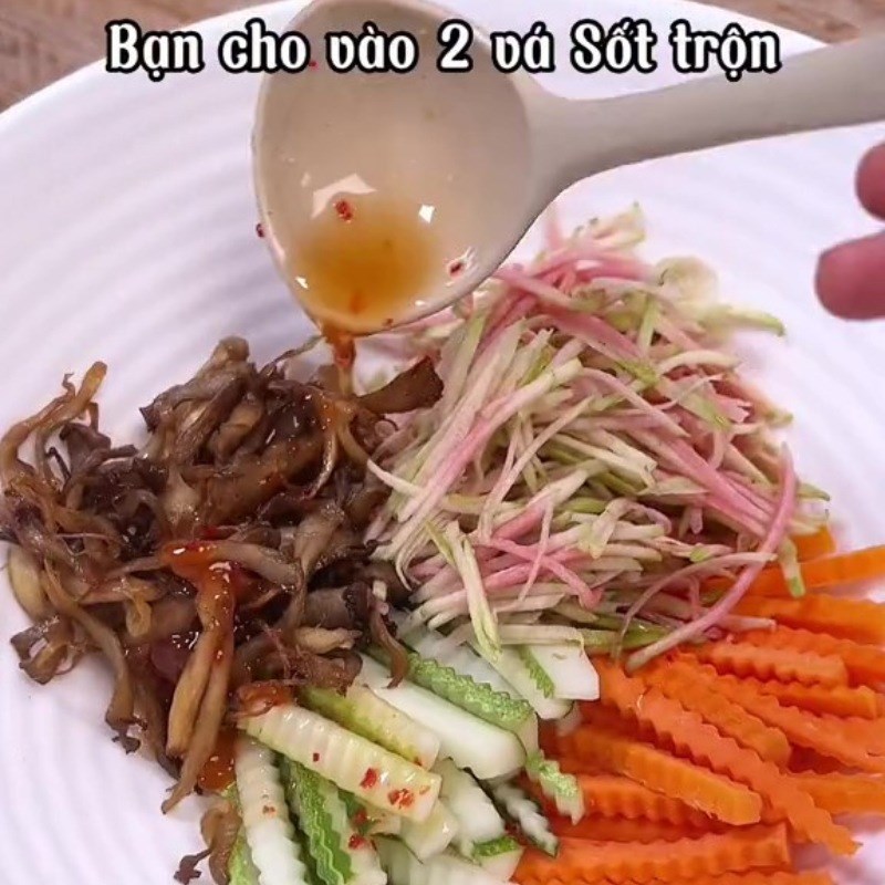 Bước 4 Trộn gỏi Gỏi ổi chay với nấm
