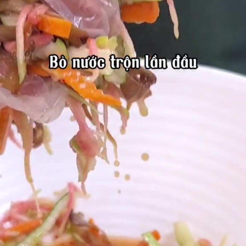 Bước 4 Trộn gỏi Gỏi ổi chay với nấm