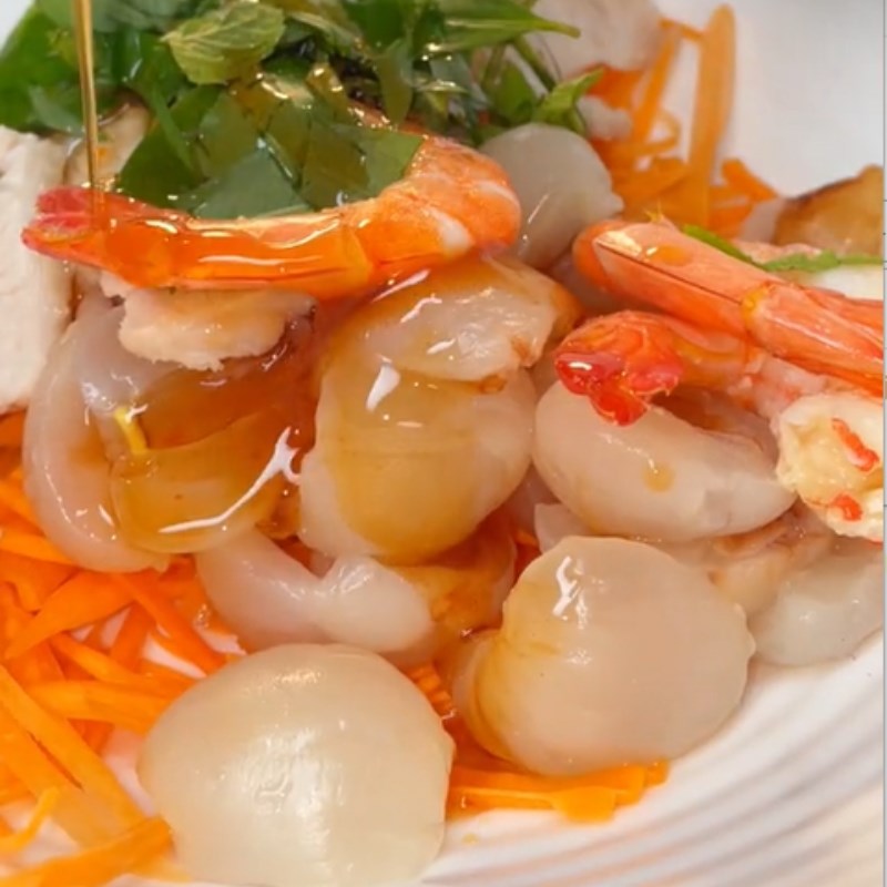 Bước 3 Trộn gỏi Gỏi vải tôm thịt