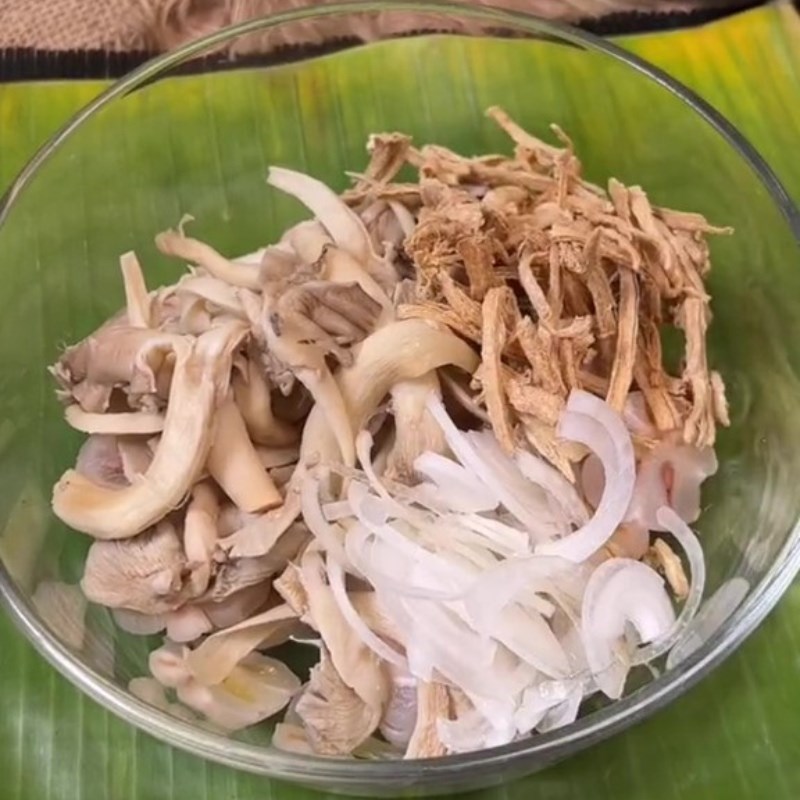 Step 4 Mixing the mangosteen salad Vegetarian mangosteen salad (recipe from TikTok channel Bếp chay XANH)